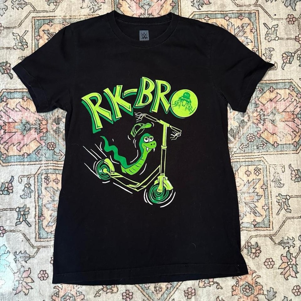 RK-BRO WWE Authentic‎ Wrestling Tee – Size Medium